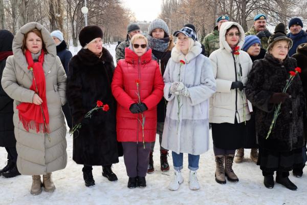 Митинг и церемония возложения цветов (5)