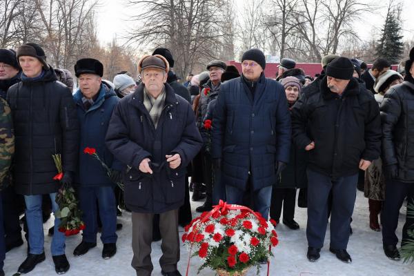 Митинг и церемония возложения цветов (22) Митинг и церемония возложения цветов (22)