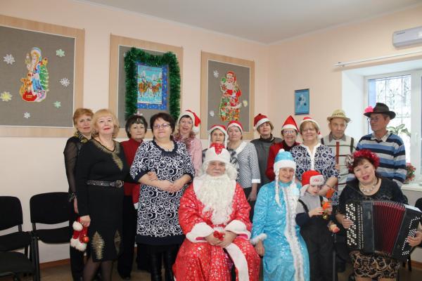 Новогодний огонек с Дедом Морозом и Снегурочкой (12)