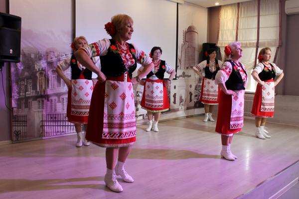 СКВОЗЬ ГОДА ЗВЕНИТ ПОБЕДА (21)