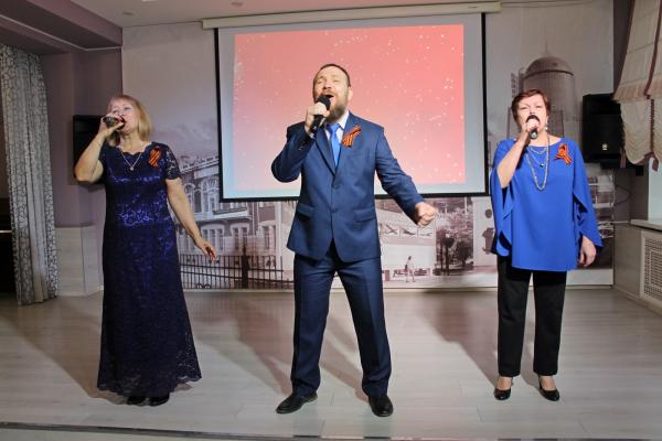 СКВОЗЬ ГОДА ЗВЕНИТ ПОБЕДА (3) СКВОЗЬ ГОДА ЗВЕНИТ ПОБЕДА (3)
