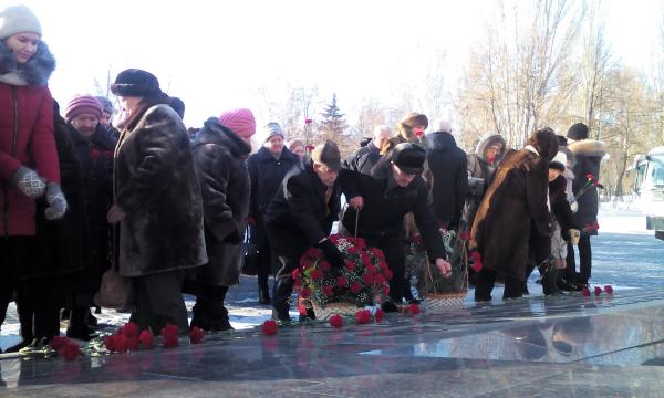 Торжественный митинг (5) Торжественный митинг (5)