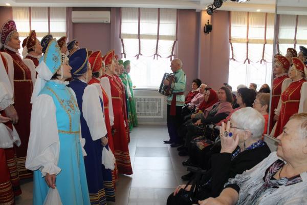  концерт «Зимние узоры» хора русской песни «Золотая осень» (4)