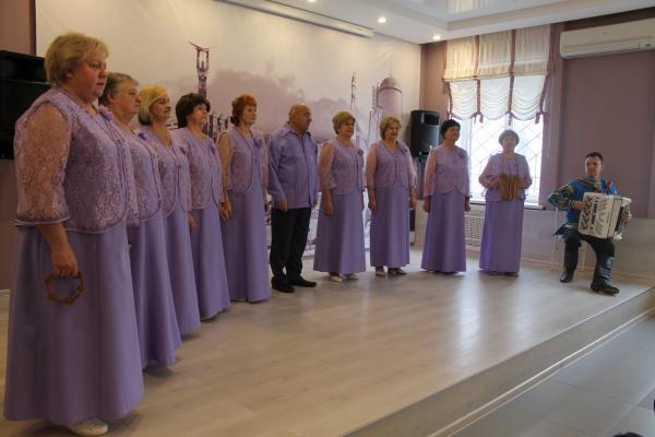Хор русской песни Соседушки (1) Хор русской песни Соседушки (1)