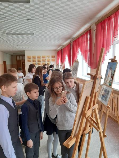 Выставка в МБОУ школа 93 (4)